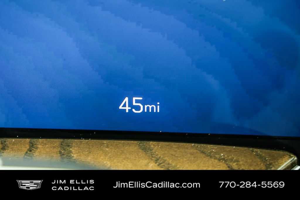 Certified 2026 Cadillac Escalade ESV Platinum Sport w/ LPO, ONYX Package AWD/4WD image 9