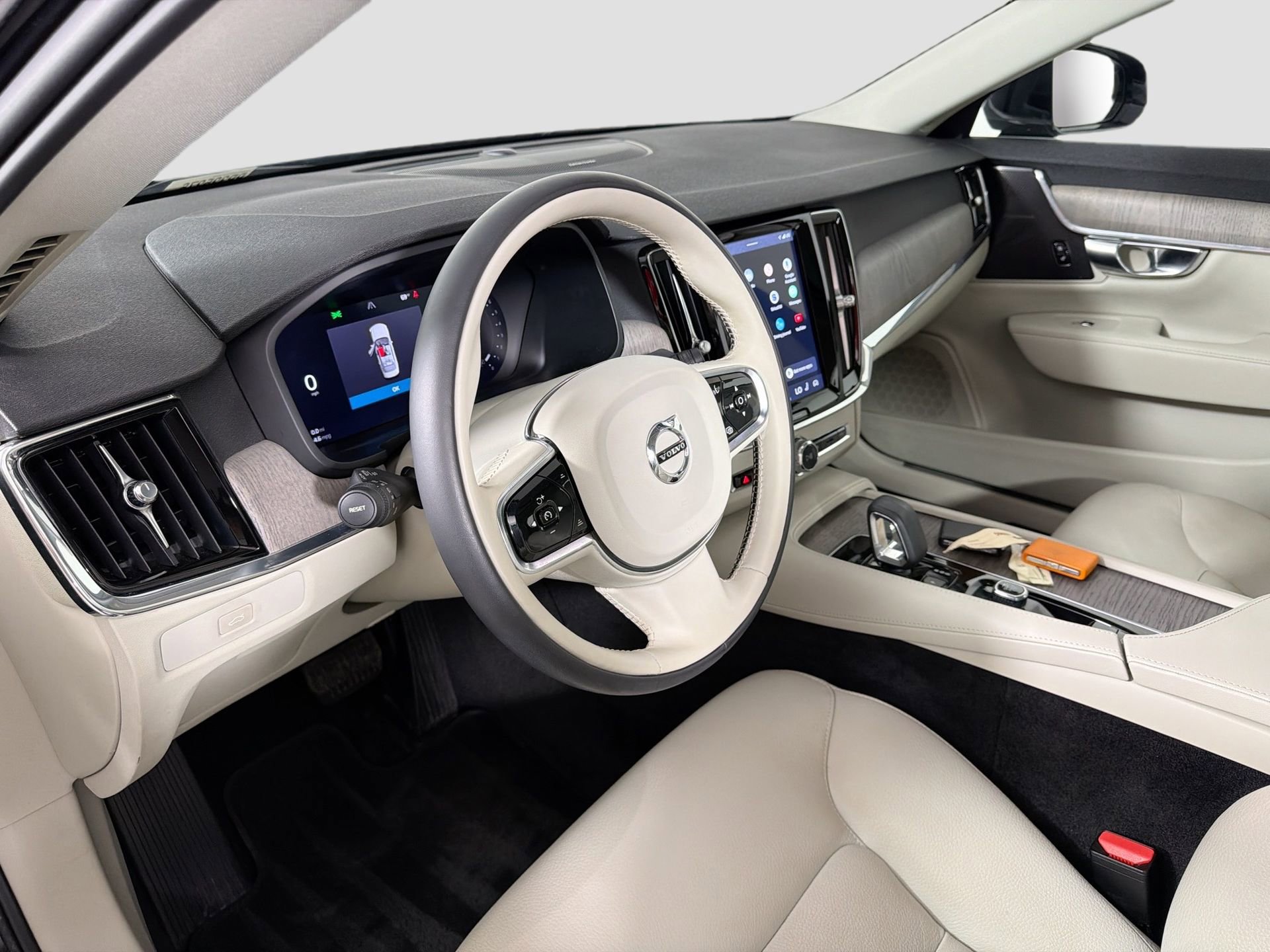 Certified 2023 Volvo S90 B6 Plus w/ Protection Package Premier image 10