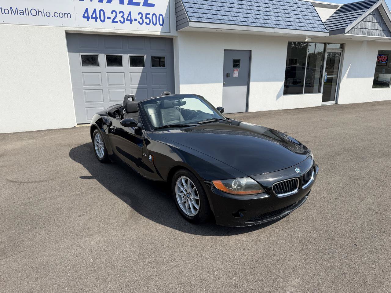 Used 2003 BMW Z4 2.5i RWD image 16