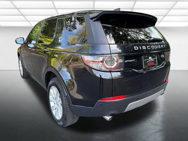 Used 2017 Land Rover Discovery Sport SE image 3
