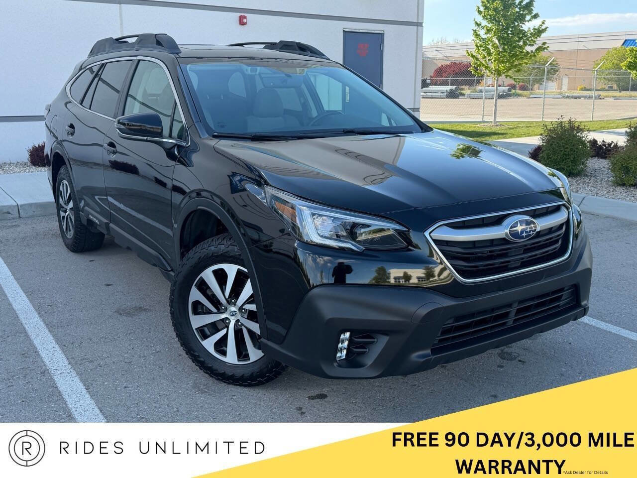 Used 2020 Subaru Outback Premium AWD/4WD image 1