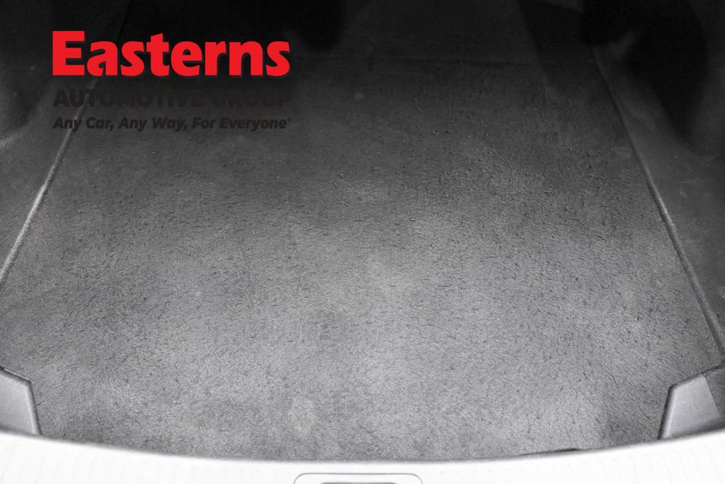 Used 2025 Toyota Corolla LE image 9