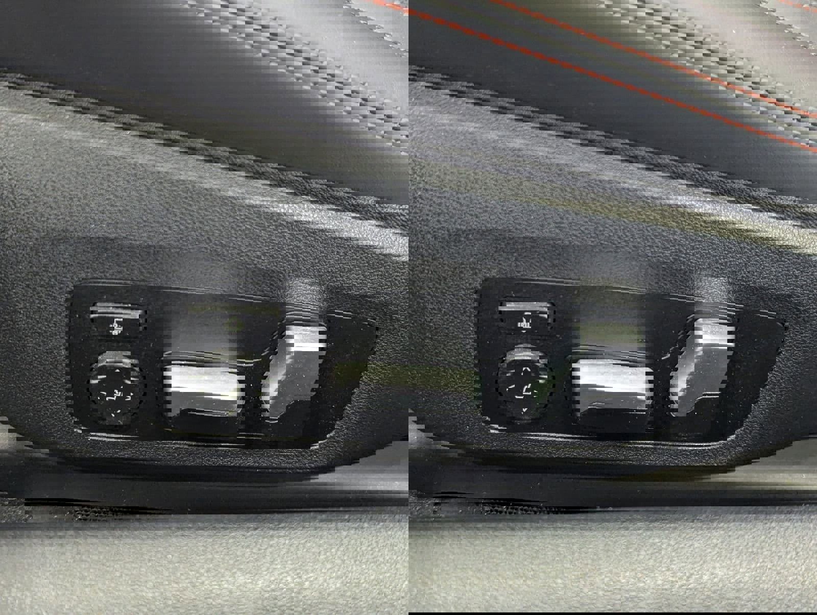 Used 2025 BMW M8 Competition AWD/4WD image 23