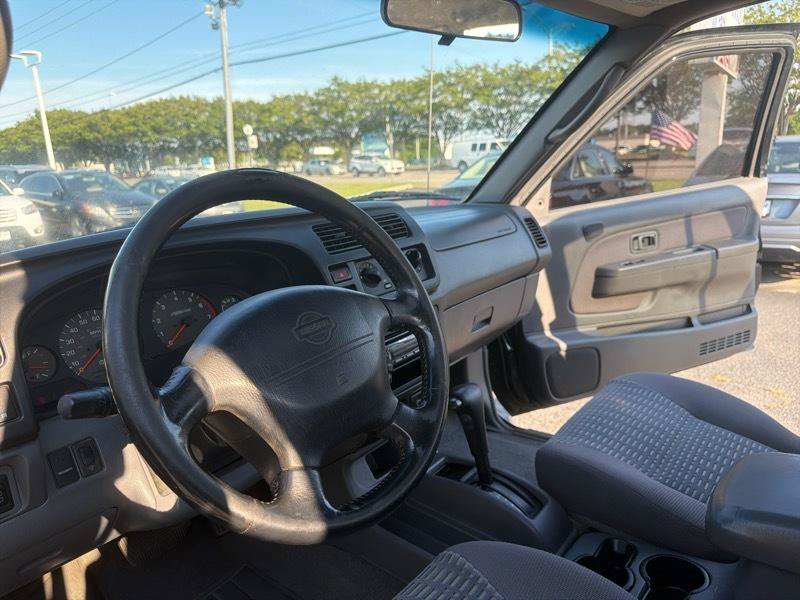 Used 2000 Nissan Xterra XE RWD image 13