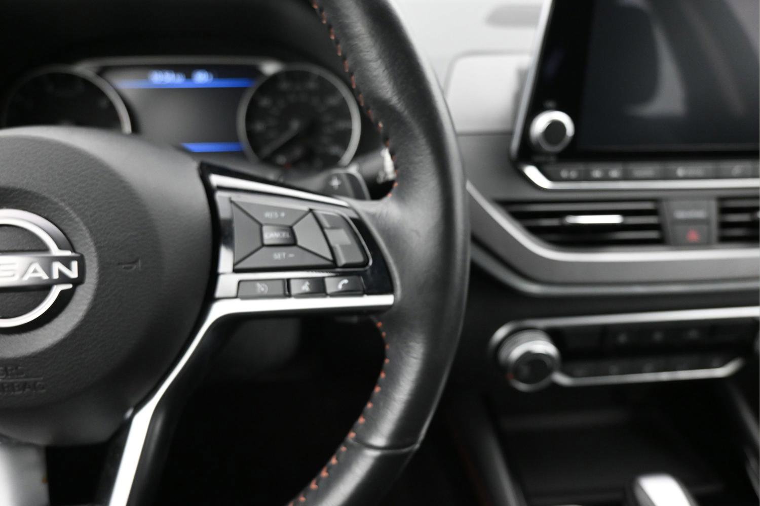 Used 2023 Nissan Altima 2.5 SR image 22
