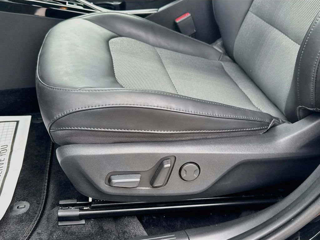 Certified 2023 Kia Niro Wind w/ Wind Preserve Package FWD image 22