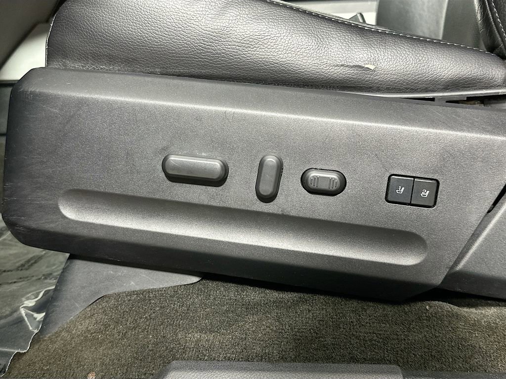 Used 2017 Ford Expedition Limited image 23