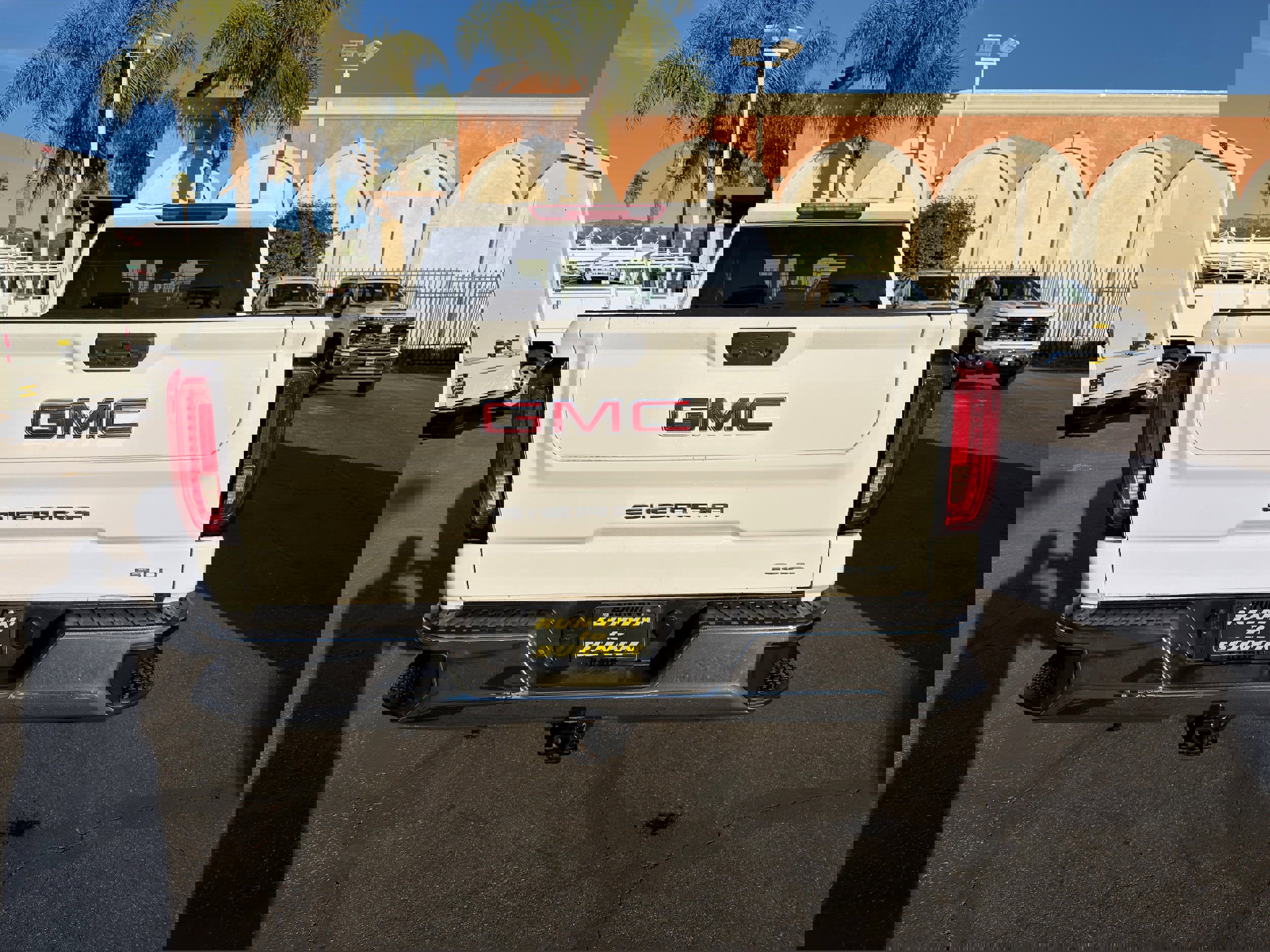 Used 2024 GMC Sierra 1500 SLT image 7