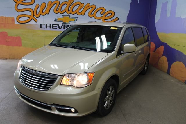 Used 2011 Chrysler Town & Country Touring w/ Security Group FWD image 4