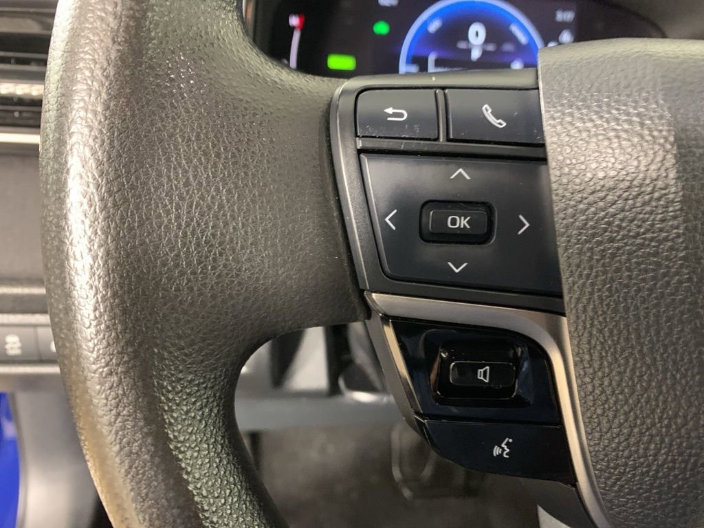 Used 2025 Toyota Camry LE image 20