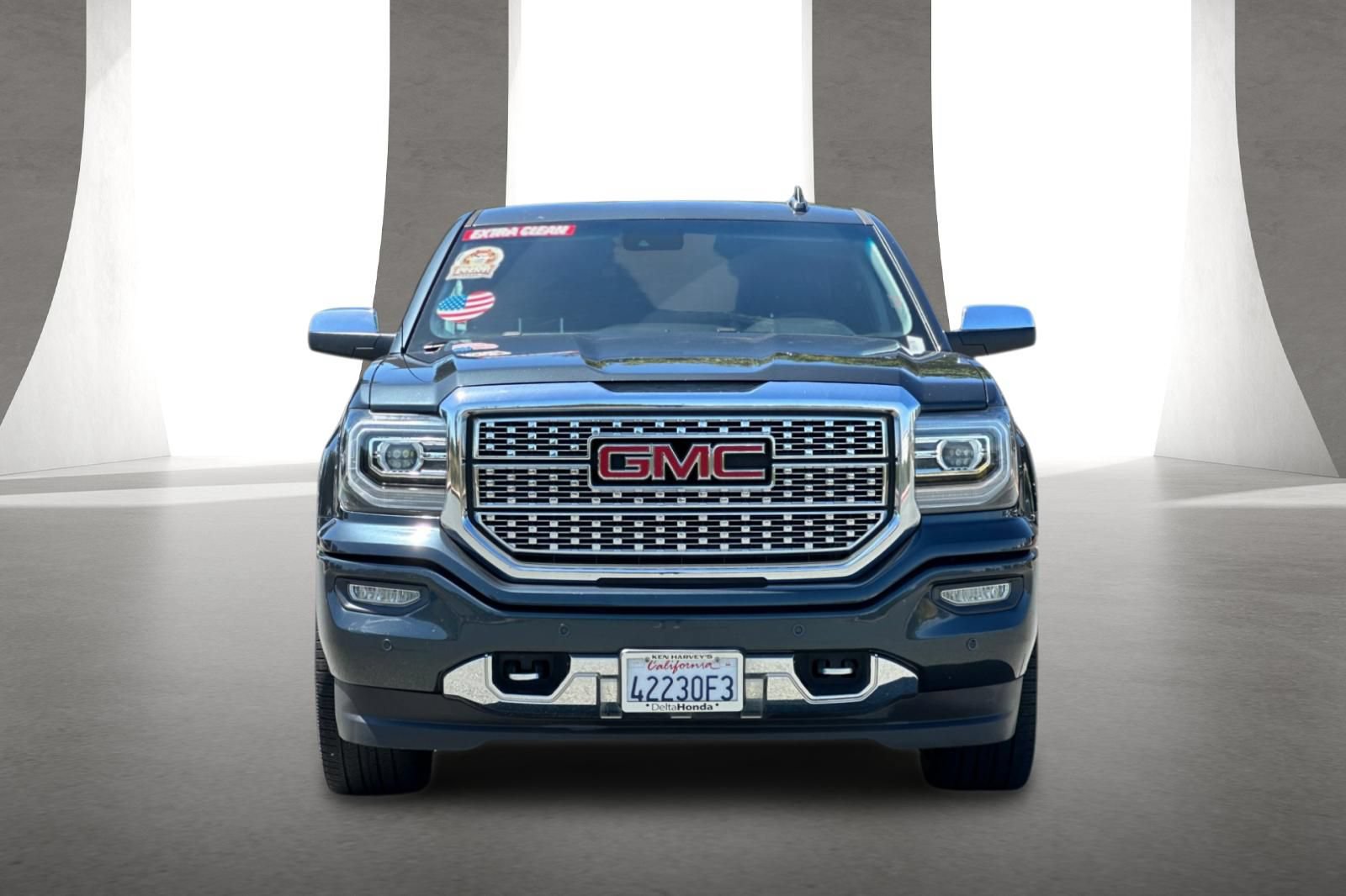 Used 2018 GMC Sierra 1500 Denali w/ Denali Ultimate Package AWD/4WD image 9