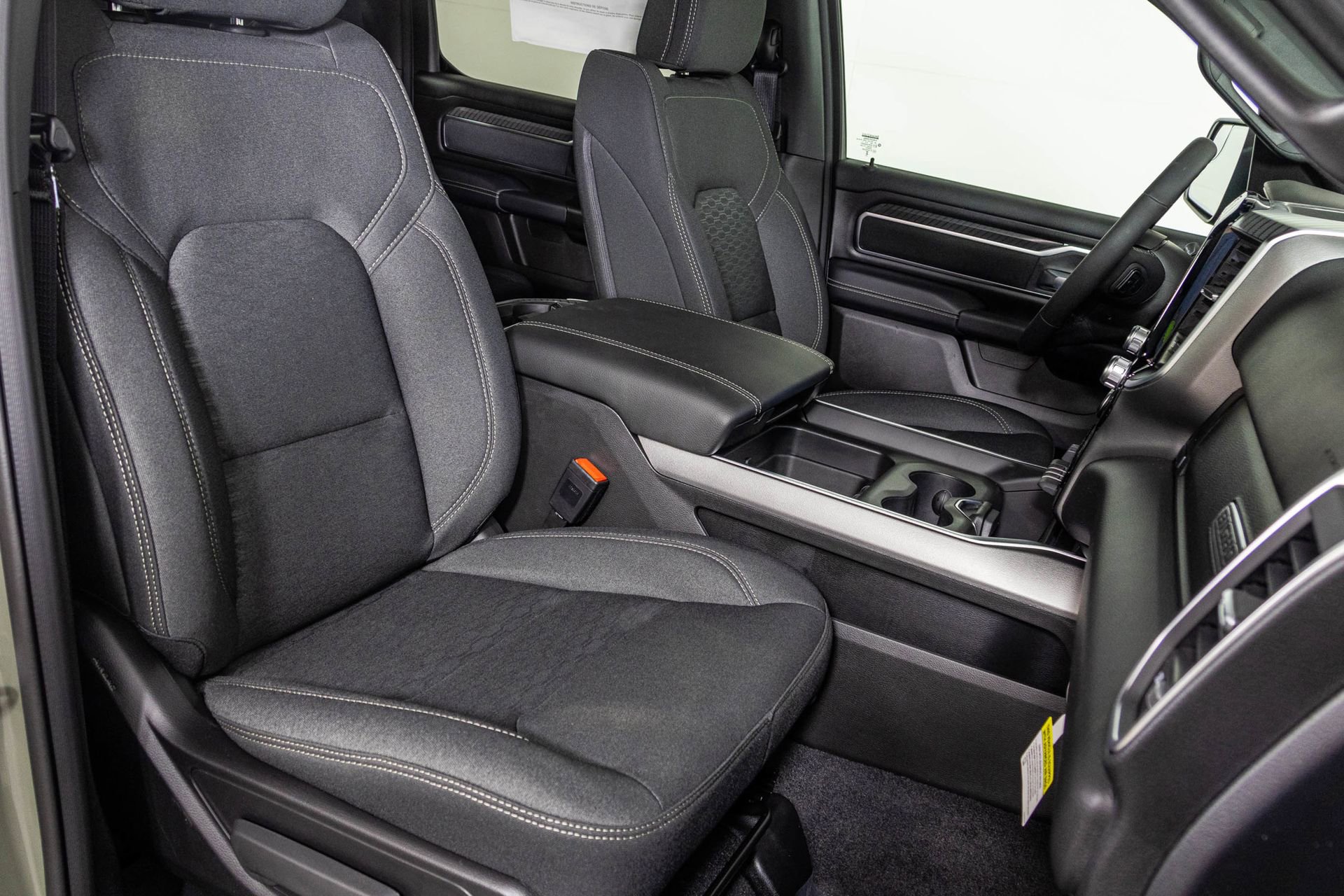 New 2026 RAM 1500 4x4 Crew Cab image 38