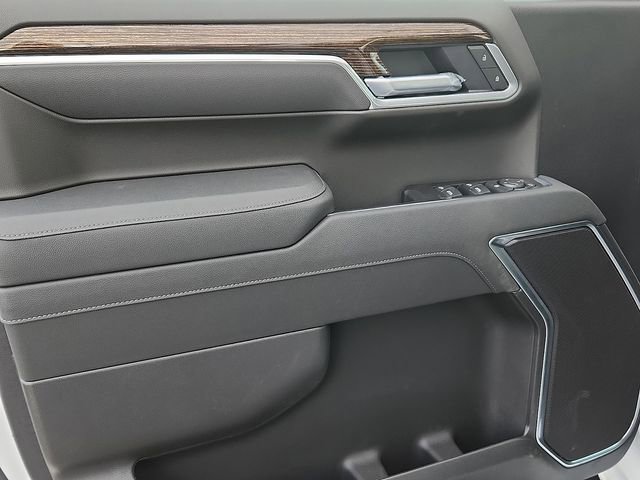 New 2026 GMC Sierra 1500 SLE image 8