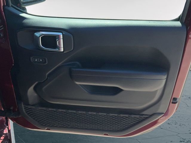 Used 2021 Jeep Gladiator Willys image 9