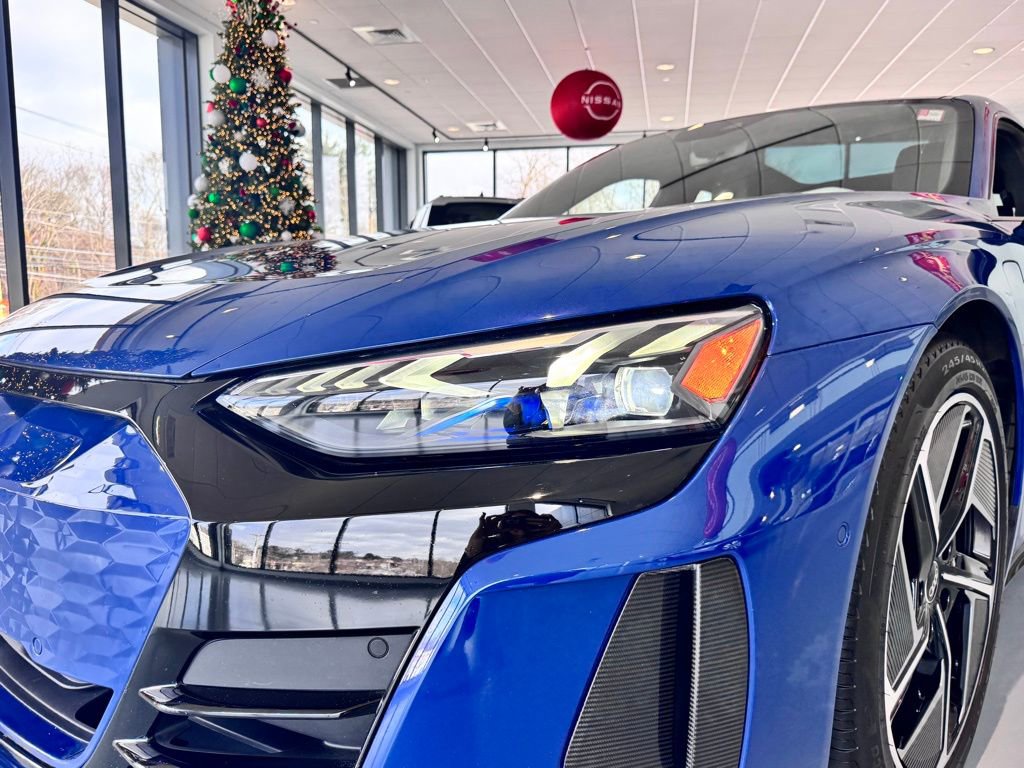 Used 2023 Audi RS e-tron GT w/ Carbon Performance Package image 9