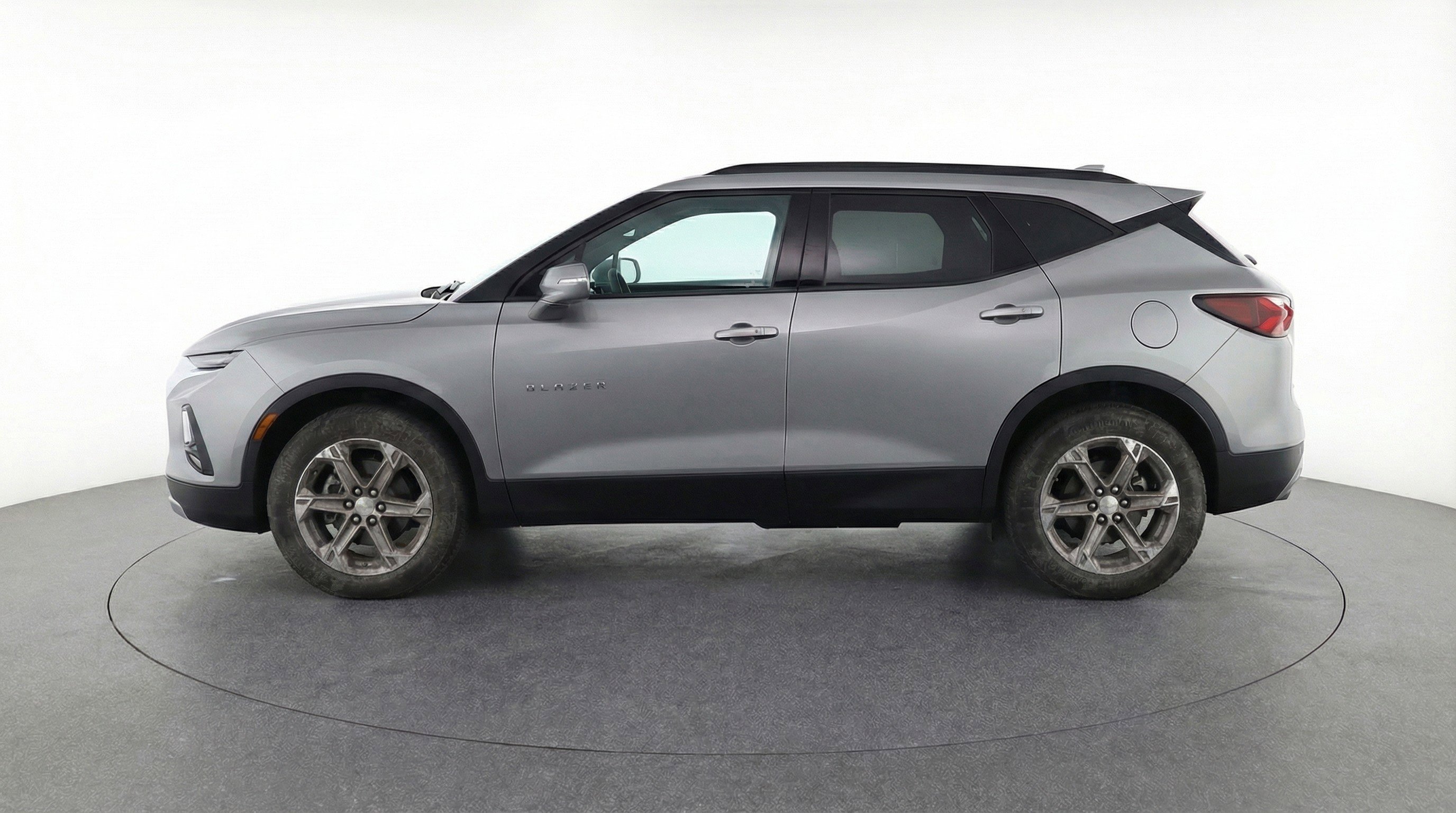 Used 2025 Chevrolet Blazer LT FWD image 5