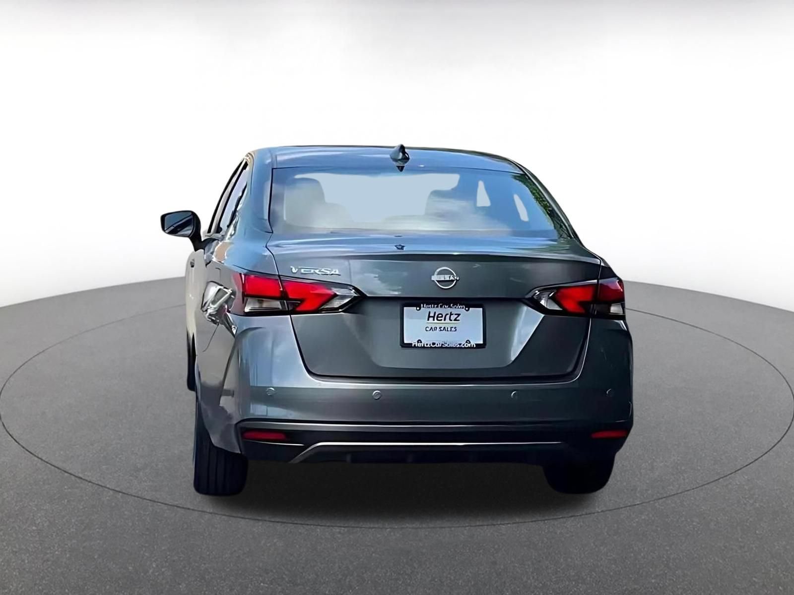 Used 2025 Nissan Versa SV FWD image 10