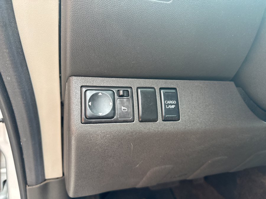 Used 2011 Nissan Frontier PRO-4X w/ Pro-4x Luxury Pkg AWD/4WD image 33