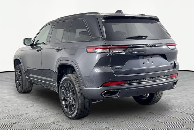 Used 2025 Jeep Grand Cherokee Summit w/ Obsidian Package AWD/4WD image 4