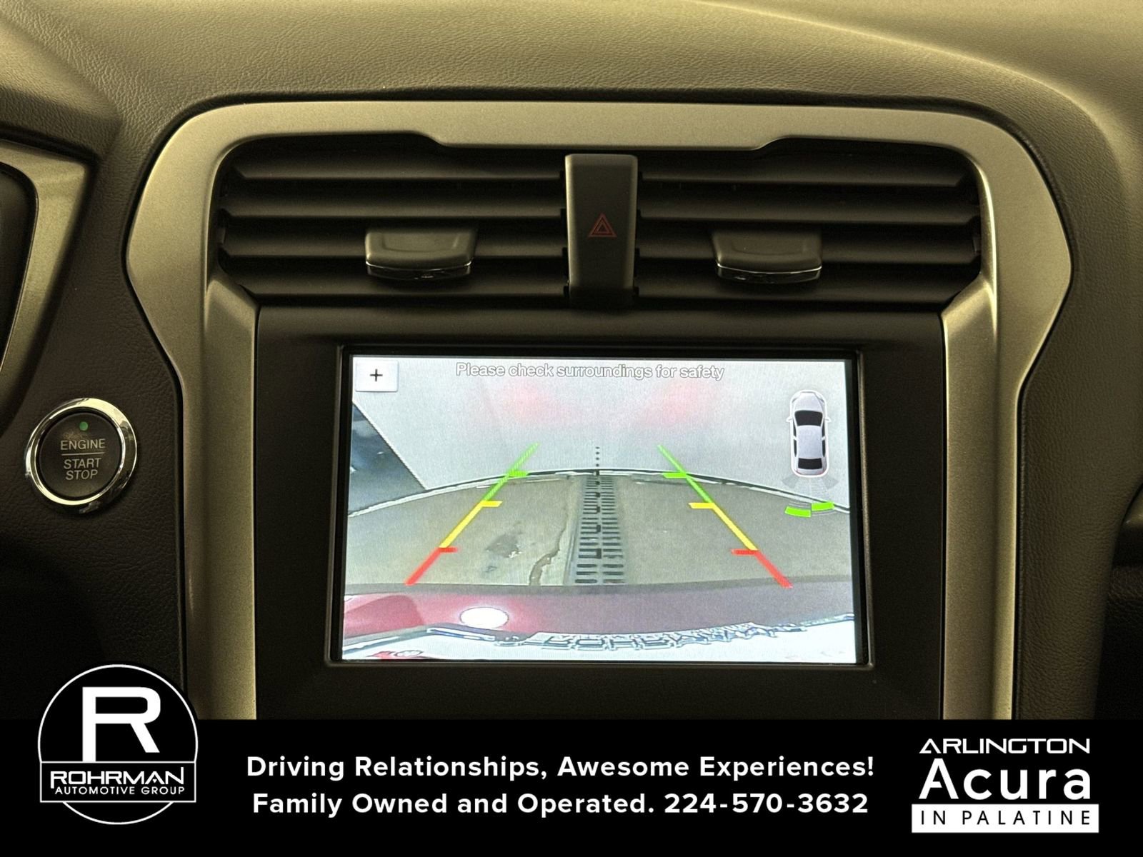 Used 2017 Ford Fusion SE w/ Fusion SE Technology Package image 9