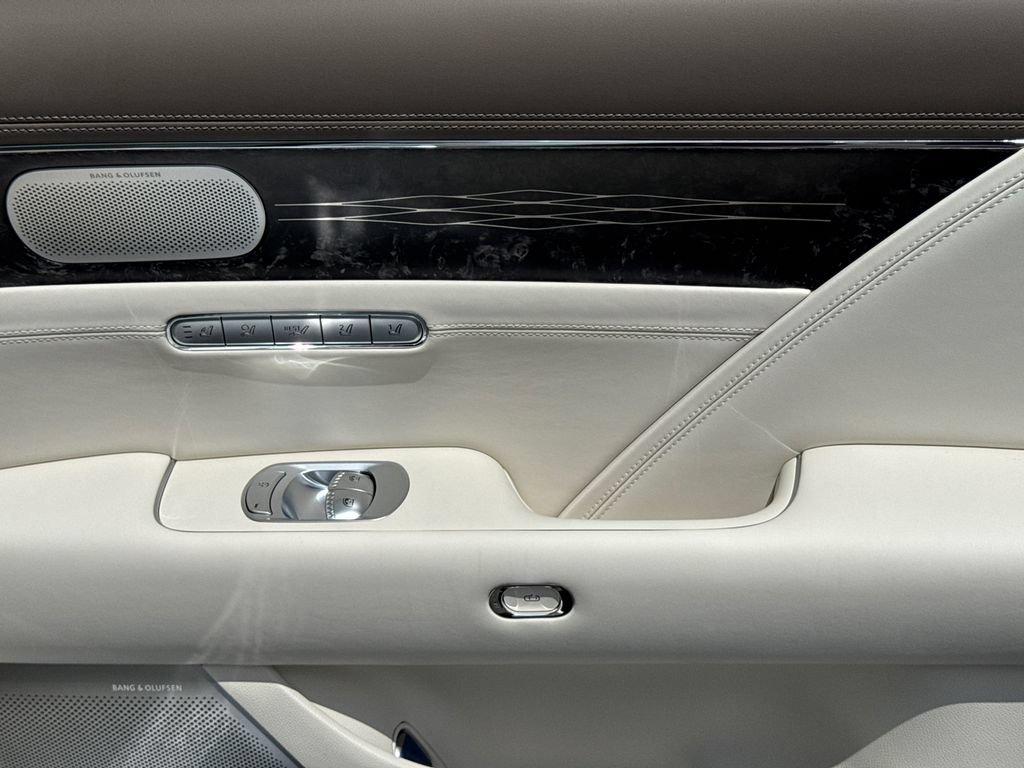 New 2026 Genesis G90 3.5T AWD/4WD image 16