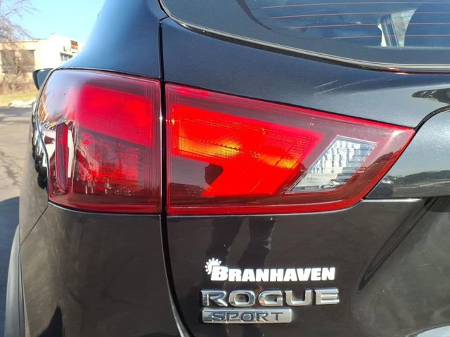 Used 2017 Nissan Rogue Sport SL image 26