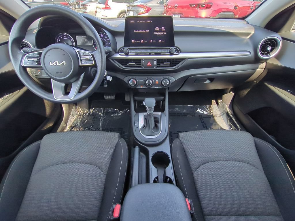 Used 2023 Kia Forte LXS w/ LXS Technology Package FWD image 13