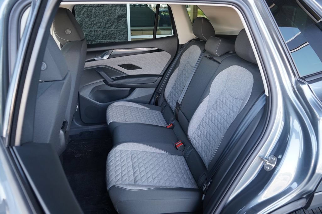 New 2026 Volkswagen Tiguan S FWD image 7