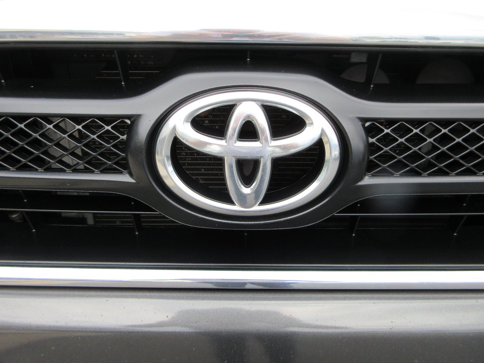 Used 2012 Toyota Tacoma 4x4 Double Cab w/ TRD Off-Road Pkg image 17