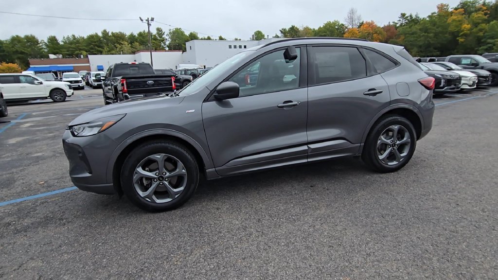 Certified 2023 Ford Escape ST-Line w/ Tech Pack #1 AWD/4WD image 16