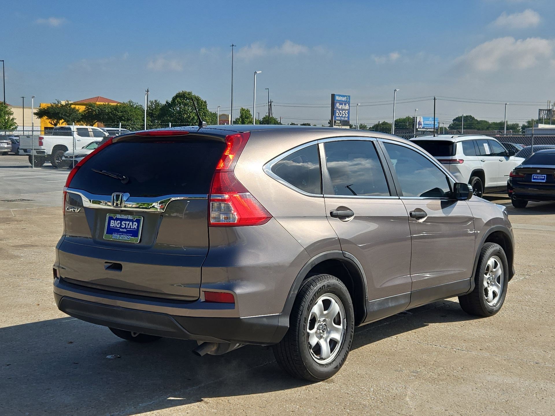 Used 2015 Honda CR-V LX image 3