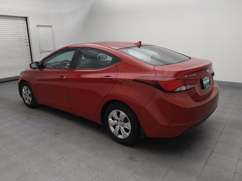 Used 2016 Hyundai Elantra SE FWD image 3