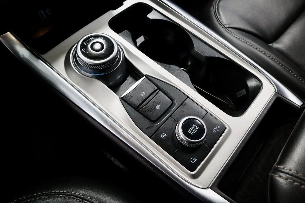 Certified 2024 Ford Explorer XLT w/ Equipment Group 202A image 35