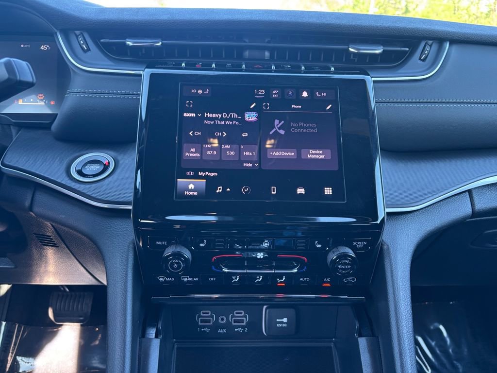 Used 2025 Jeep Grand Cherokee L Laredo w/ Luxury Tech Group I AWD/4WD image 26