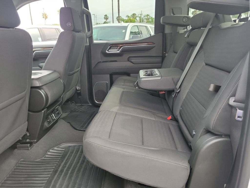Used 2023 GMC Sierra 1500 Elevation image 12