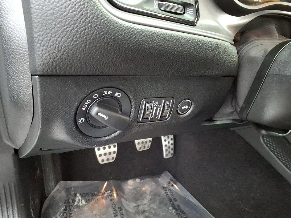 Used 2023 Dodge Challenger R/T w/ Blacktop Package image 20