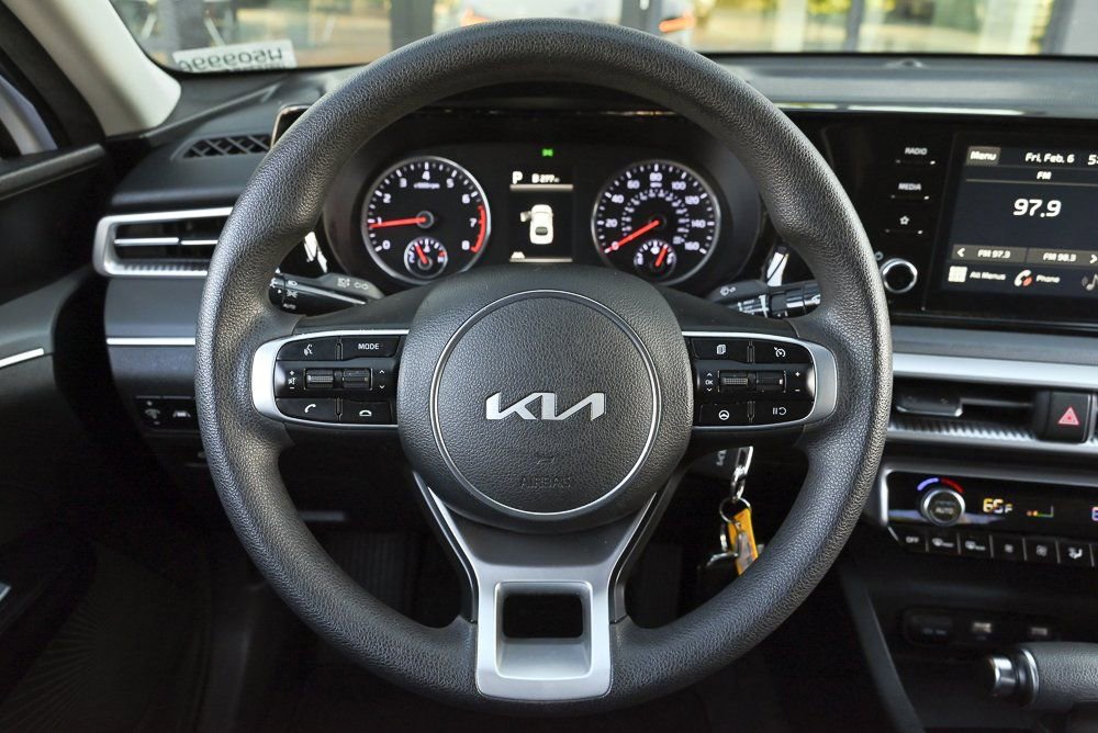Used 2022 Kia K5 LX image 18