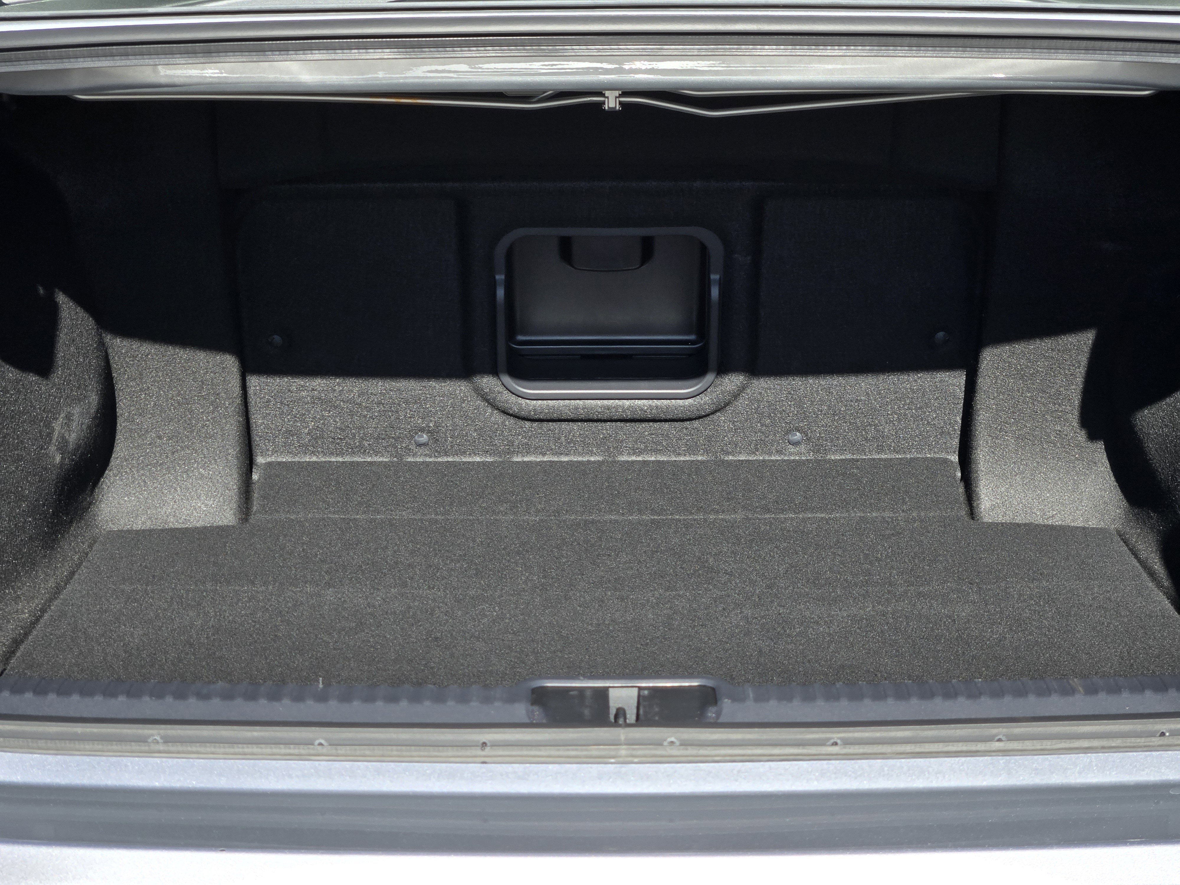 Used 2025 Lexus ES 300h w/ Premium Package image 44