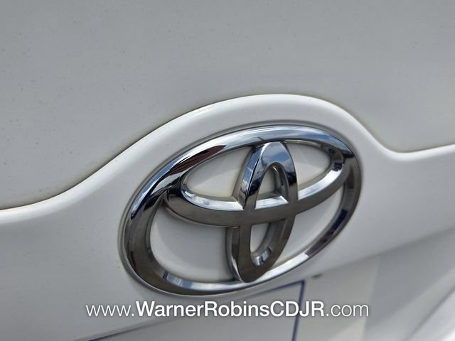 Used 2014 Toyota Camry LE FWD image 31