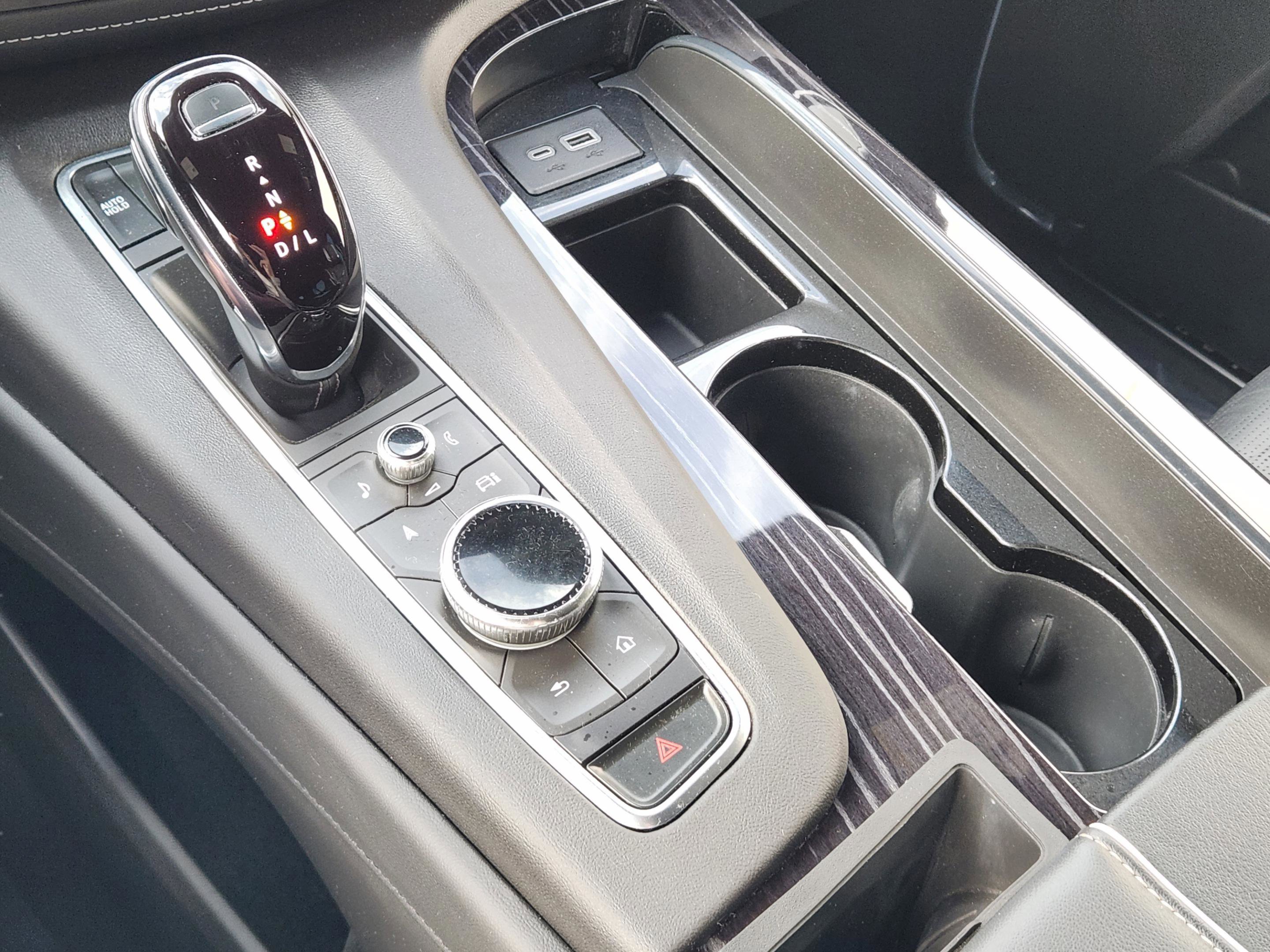 Used 2023 Cadillac Escalade ESV Sport w/ LPO, ONYX Package image 19