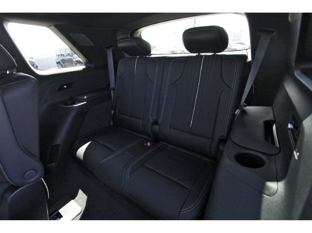 New 2027 Cadillac Vistiq Luxury AWD/4WD image 13