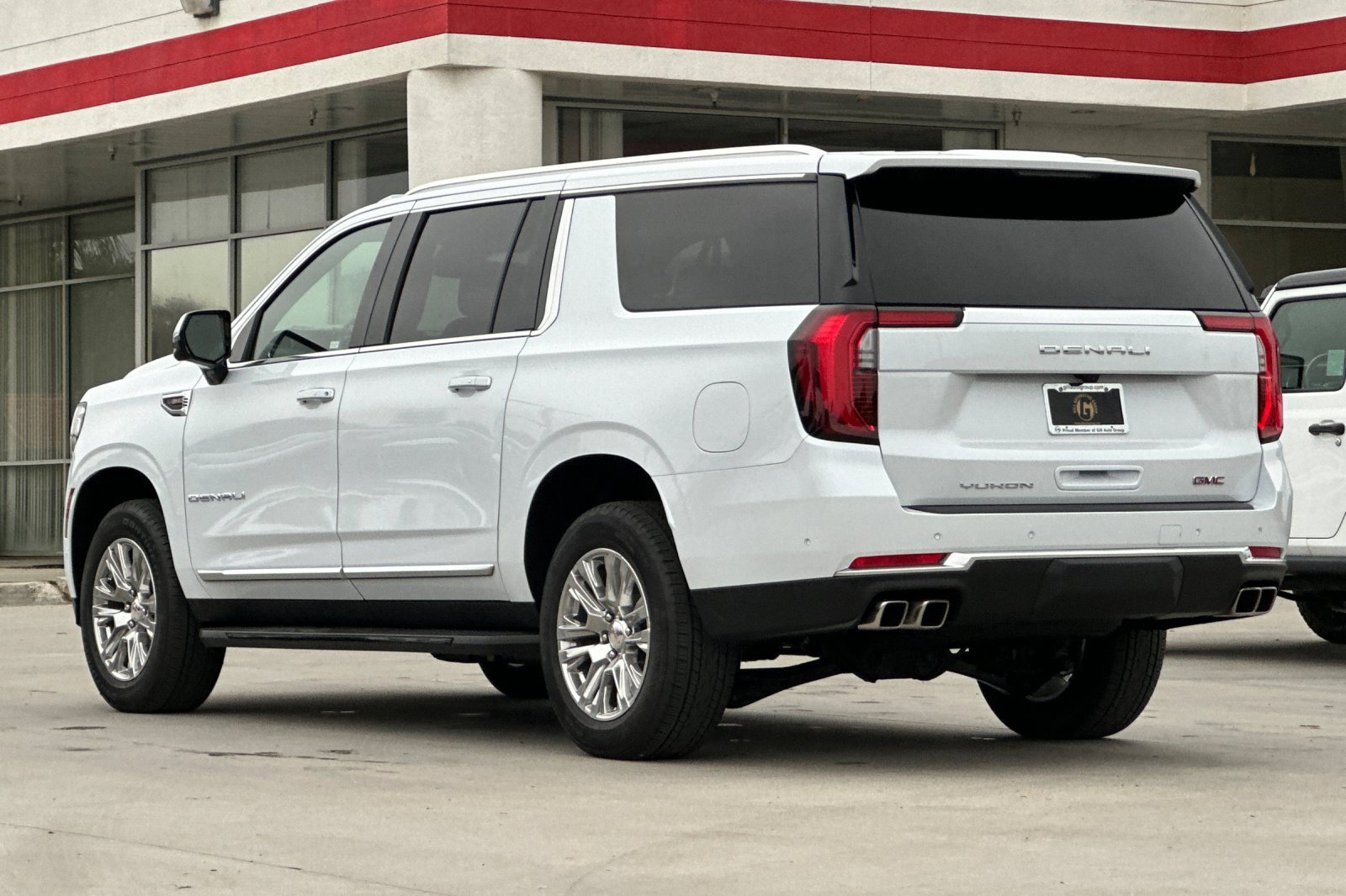 New 2026 GMC Yukon XL Denali image 4