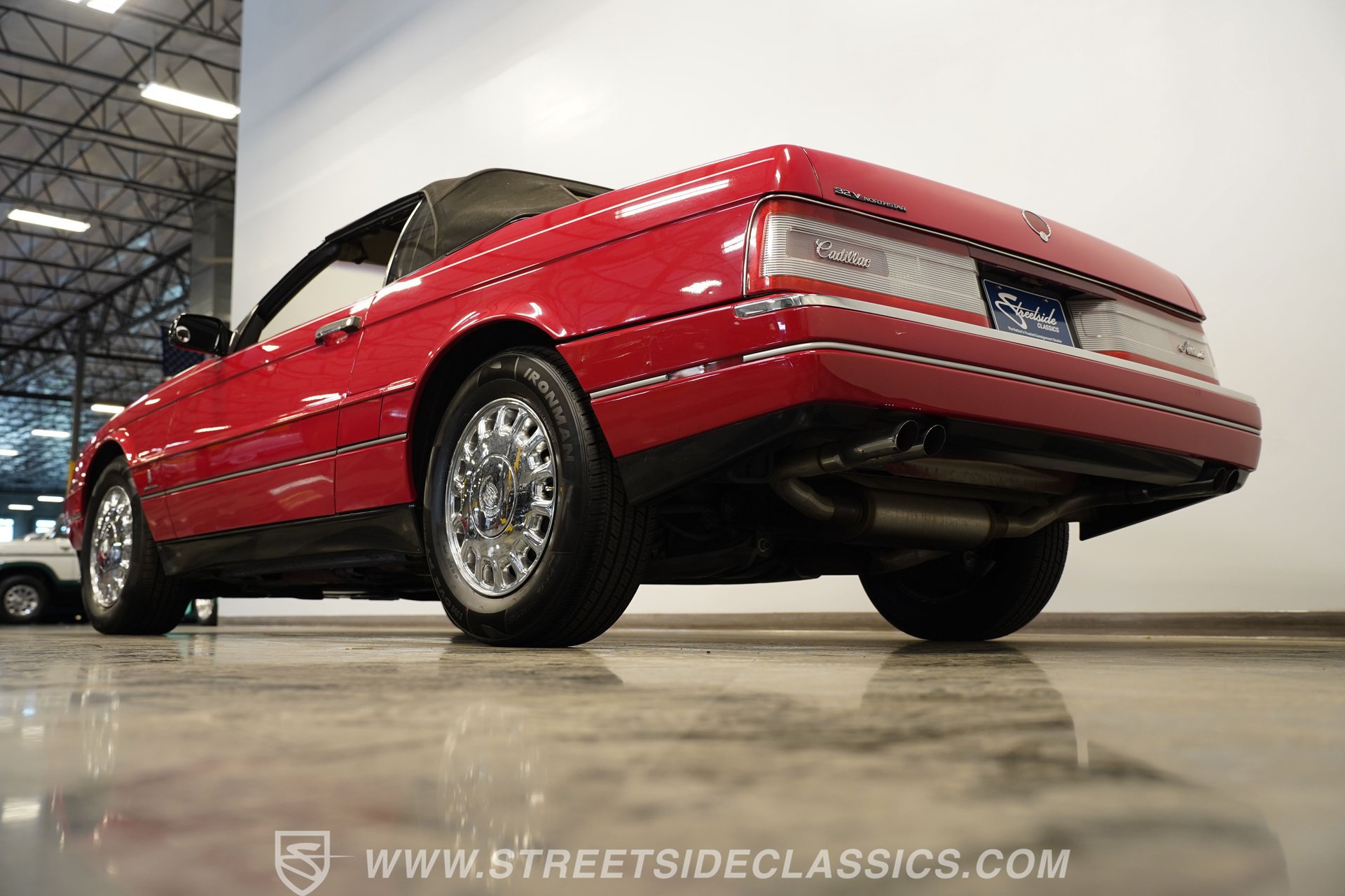 Used 1993 Cadillac Allante FWD image 26