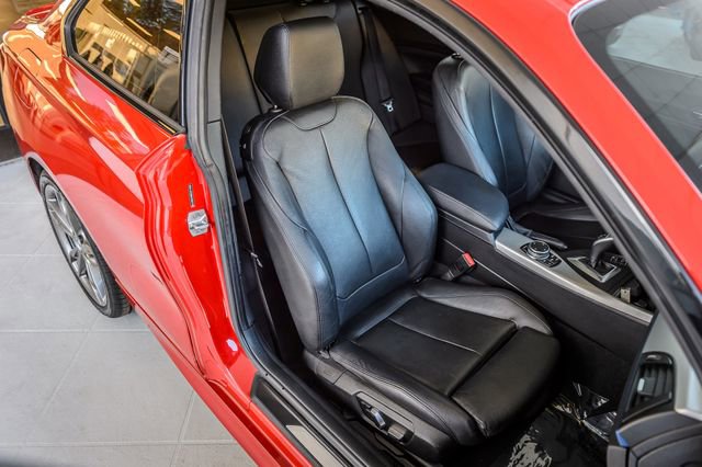 Used 2016 BMW M235i Coupe image 39