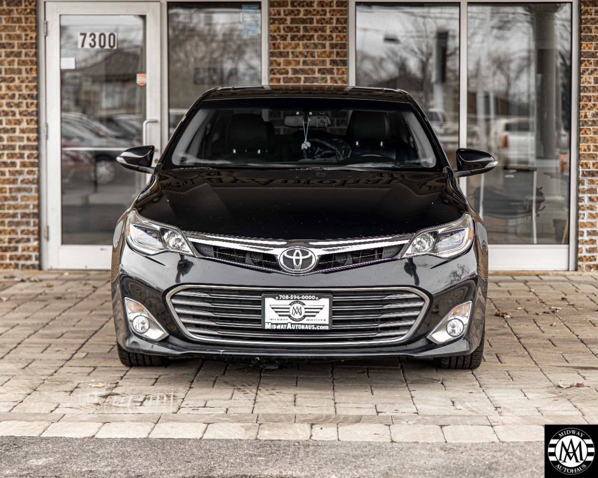 Used 2014 Toyota Avalon XLE Touring image 2