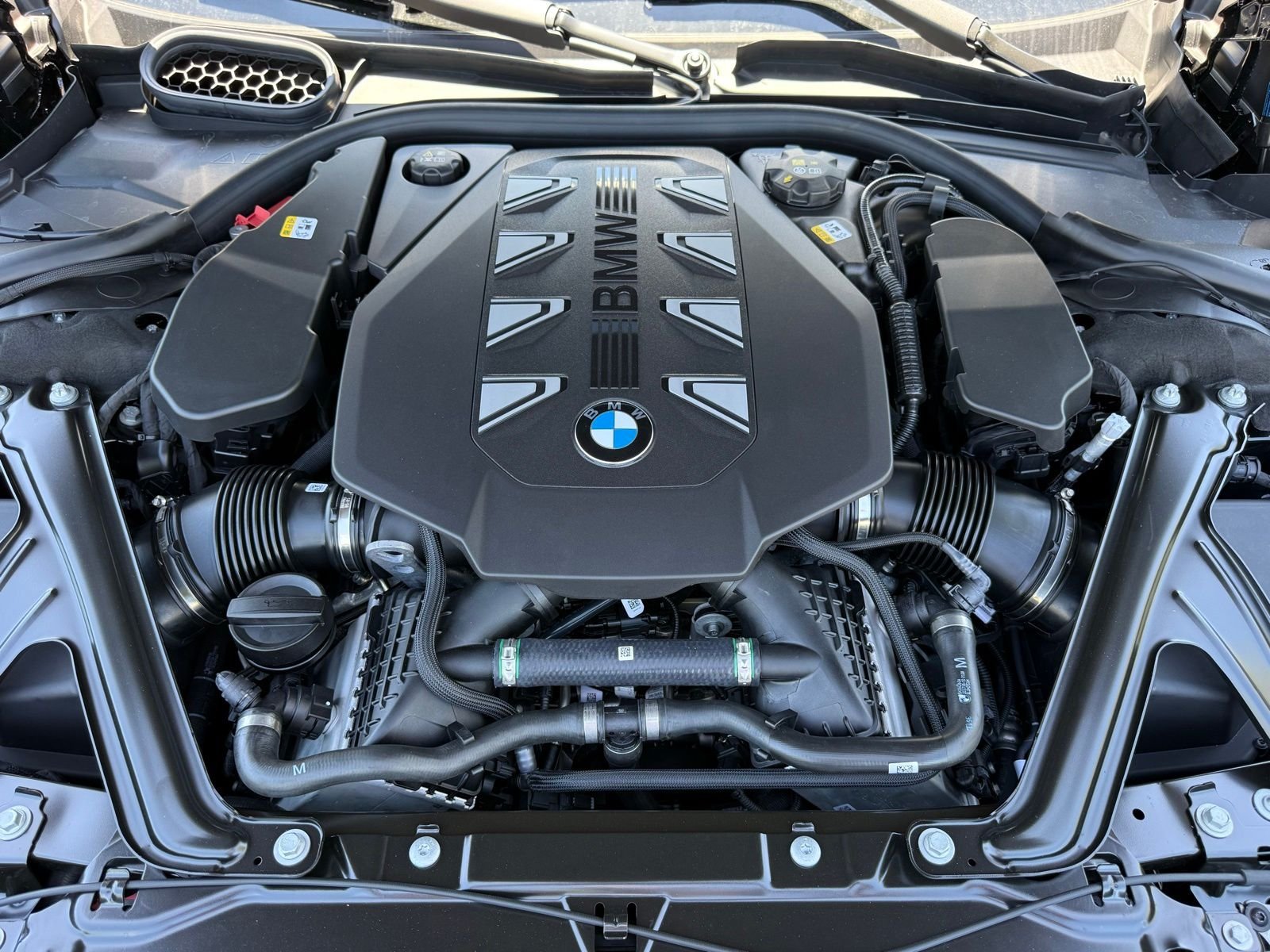 New 2026 BMW 760i xDrive w/ Luxury Rear Seating Package AWD/4WD image 32