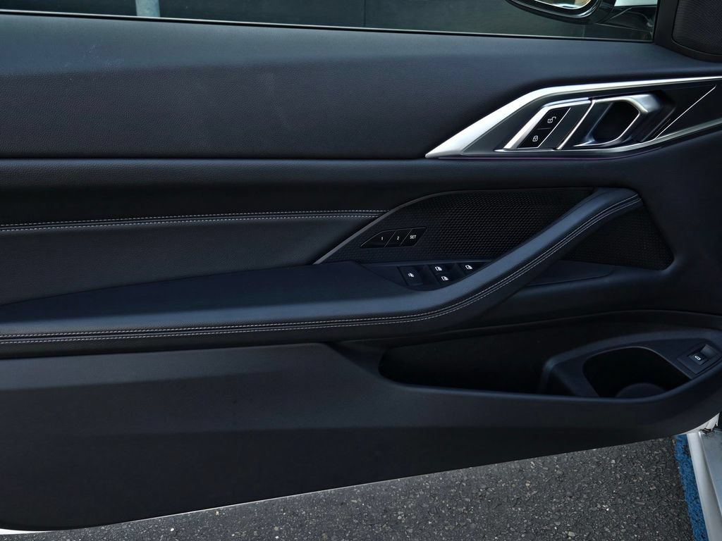 Used 2023 BMW 430i Convertible RWD image 11
