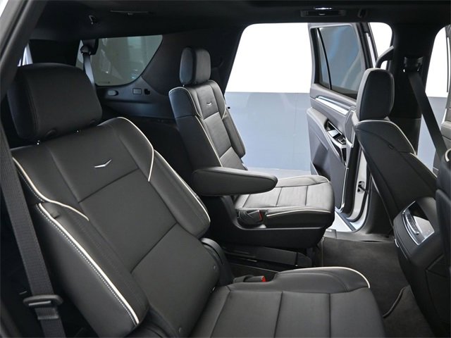 Used 2025 Cadillac Escalade Sport w/ Touring Package image 22