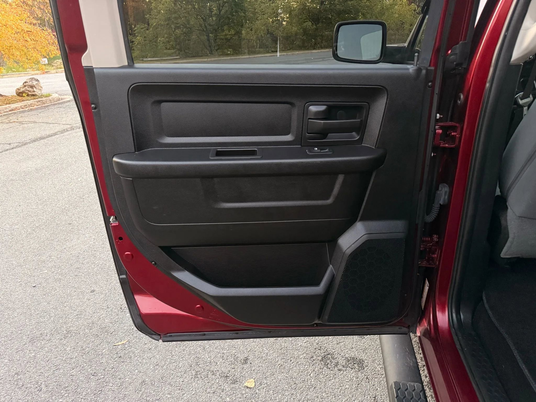 Used 2017 RAM 1500 Express image 17