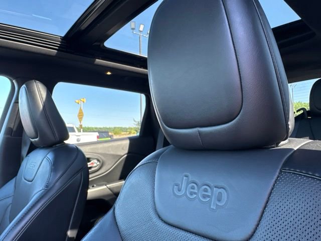 Used 2019 Jeep Cherokee High Altitude AWD/4WD image 26